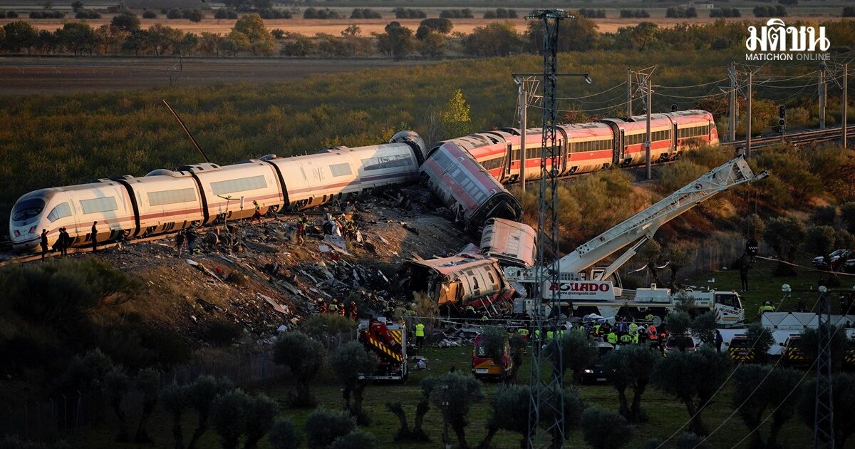 รถไฟความเร็วสูงสเปนชนขบวนที่จอดนิ่ง ยอดเสียชีวิตอย่างน้อย 68 ราย