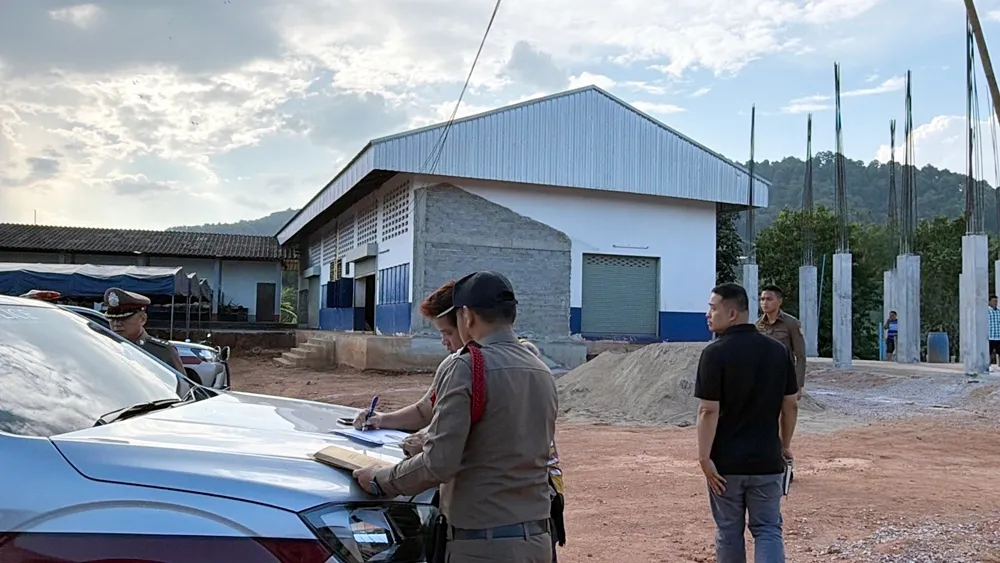 สองคนร้ายสวมหมวกปิดหน้าบุกยิง ผอ.โรงเรียนสอนภาษาจีนภาคค่ำที่ดอยแม่ฟ้าหลวง เชียงราย เสียชีวิต