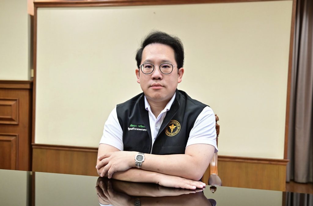 สธ.สั่ง 5 เขตสุขภาพ เฝ้าระวังฝนหนักถึง 8 พ.ย. หลังน้ำท่วมยังเหลือ 12 จังหวัด