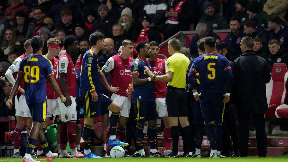 ฟลีตวูด ทาวน์ ทีมลีกทู ดวลจุดโทษโค่นอาร์เซนอล 5-3 ทะลุรอบ 8 ทีม คาราบาว คัพ
