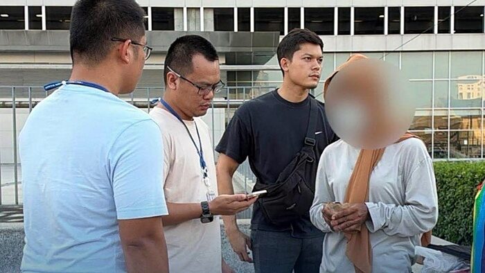 คอมมานโดรวบหญิง 38 ปี ถูกหมายจับศาลเชียงใหม่ ฐานบัญชีม้าแก๊งคอลฯ อ้างตัวเป็นตำรวจหลอกเหยื่อโอน 64 ครั้ง