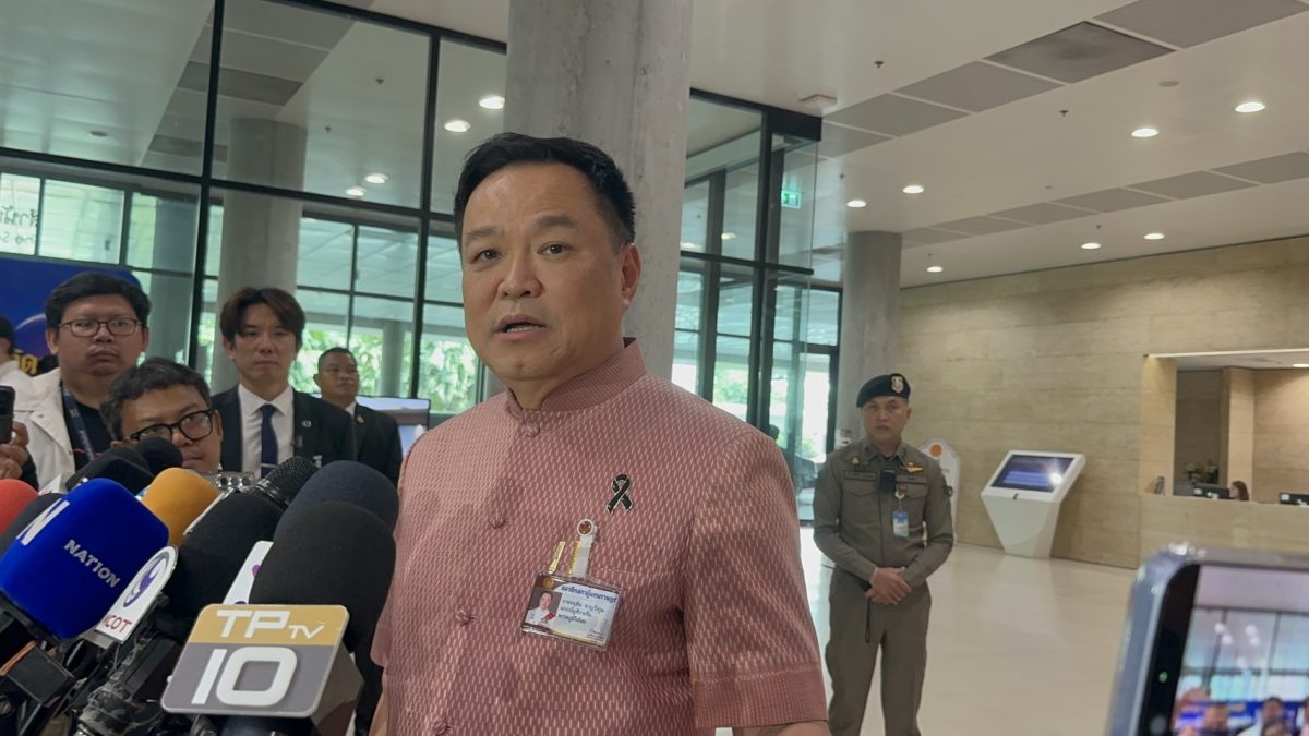 อนุทินยันสิทธิ์มอบรัฐมนตรีตอบกระทู้แทน ย้อนถามใครด้อยค่าสภาฯ