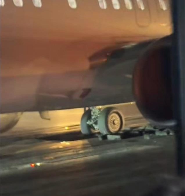 ล้อเครื่องบิน China Airlines จมผิวรันเวย์ 02R สุวรรณภูมิ กระทบเที่ยวบิน 5 สายการบิน